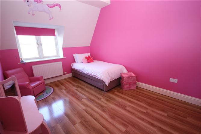 43 Saggart Lodge Court, Saggart, Co.Dublin