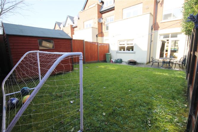 43 Saggart Lodge Court, Saggart, Co.Dublin