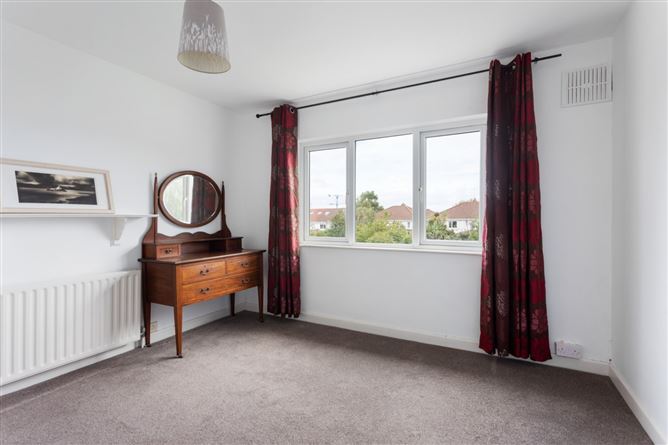 83 Seafield Crescent, Booterstown, Blackrock, Co. Dublin