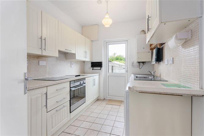 83 Seafield Crescent, Booterstown, Blackrock, Co. Dublin