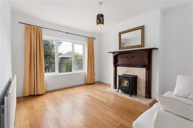 83 Seafield Crescent, Booterstown, Blackrock, Co. Dublin