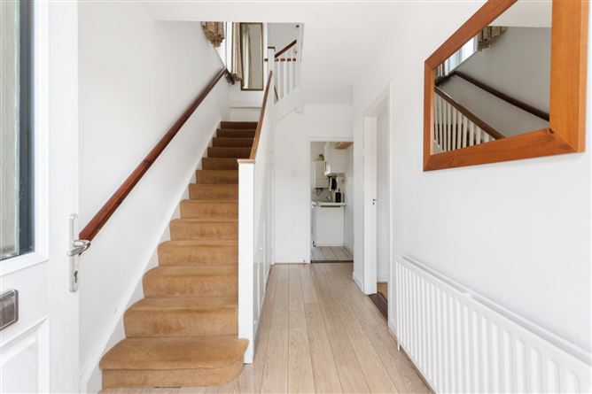 83 Seafield Crescent, Booterstown, Blackrock, Co. Dublin