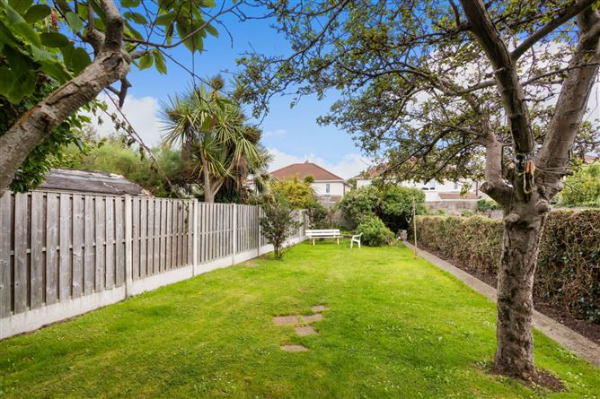 83 Seafield Crescent, Booterstown, Blackrock, Co. Dublin