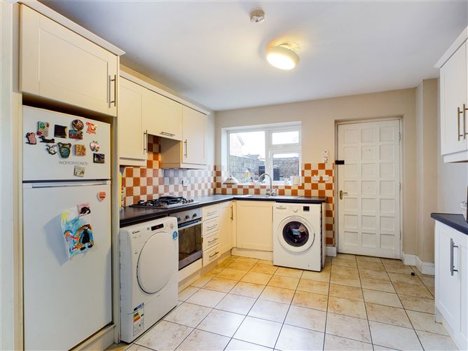 5 Dalcassian Terrace, Kickham St., Thurles, Co. Tipperary