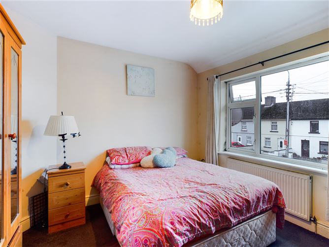5 Dalcassian Terrace, Kickham St., Thurles, Co. Tipperary