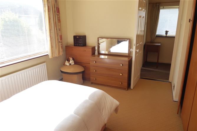 15, Watermeadow Park, Old Bawn, Tallaght, Dublin 24