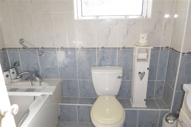15, Watermeadow Park, Old Bawn, Tallaght, Dublin 24