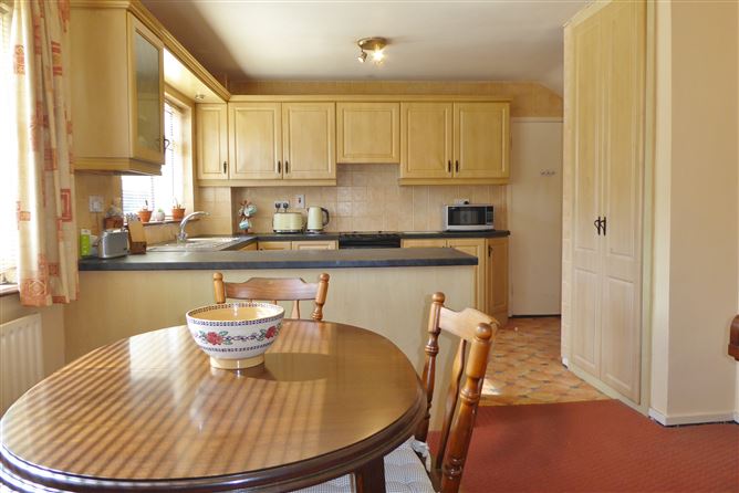 15, Watermeadow Park, Old Bawn, Tallaght, Dublin 24