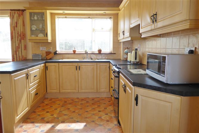 15, Watermeadow Park, Old Bawn, Tallaght, Dublin 24