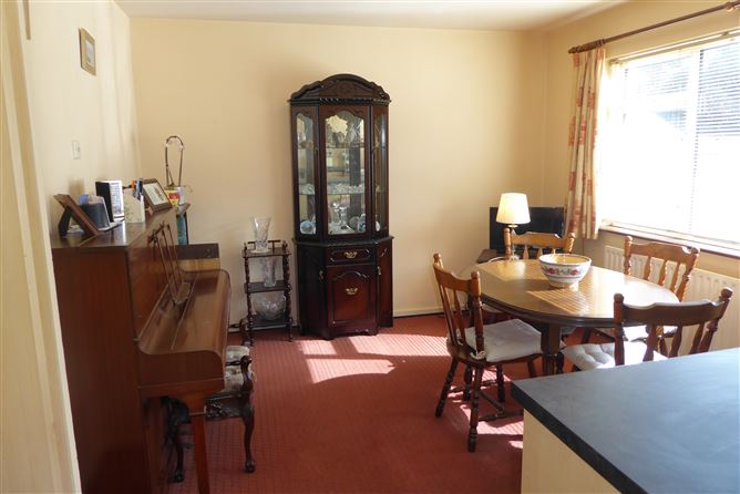15, Watermeadow Park, Old Bawn, Tallaght, Dublin 24
