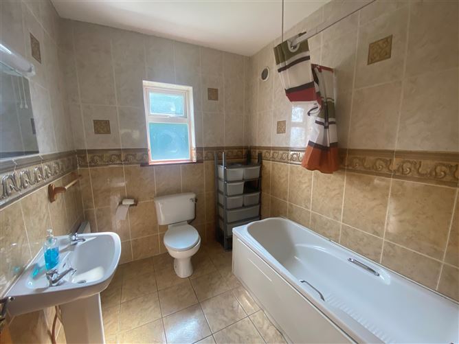 7 Owenmore View, Collooney, Sligo