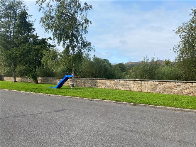 7 Owenmore View, Collooney, Sligo