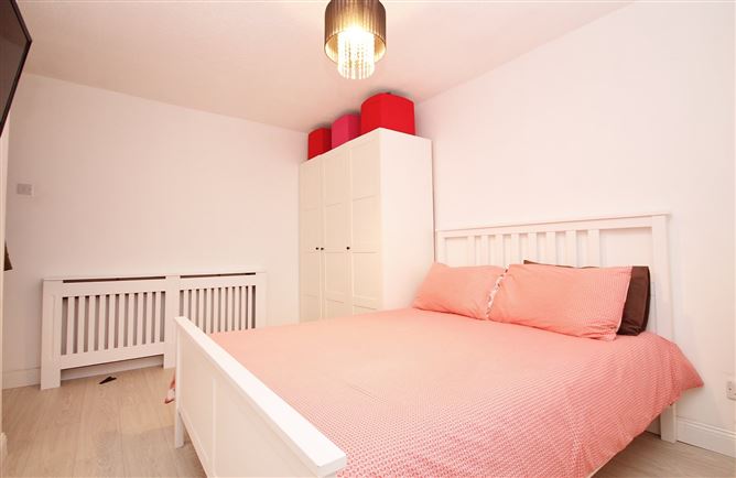 19 Kilmartin Crescent, Tallaght, Dublin 24