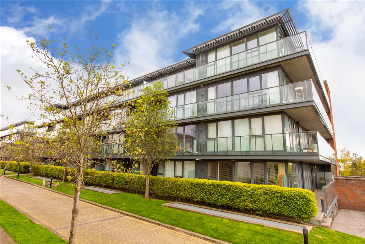 19 Mimosa Hall, Levmoss Park, The Gallops, Leopardstown, Dublin