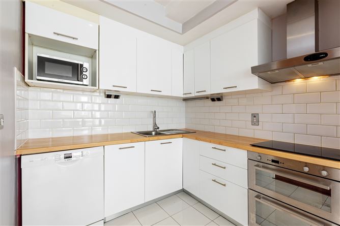 19 Mimosa Hall, Levmoss Park, The Gallops, Leopardstown, Dublin