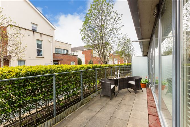 19 Mimosa Hall, Levmoss Park, The Gallops, Leopardstown, Dublin