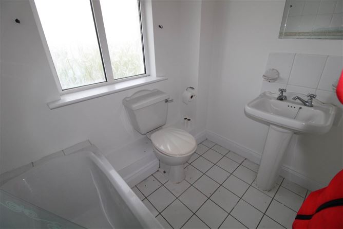 4 Strand Holiday Homes, Kilkee, County Clare