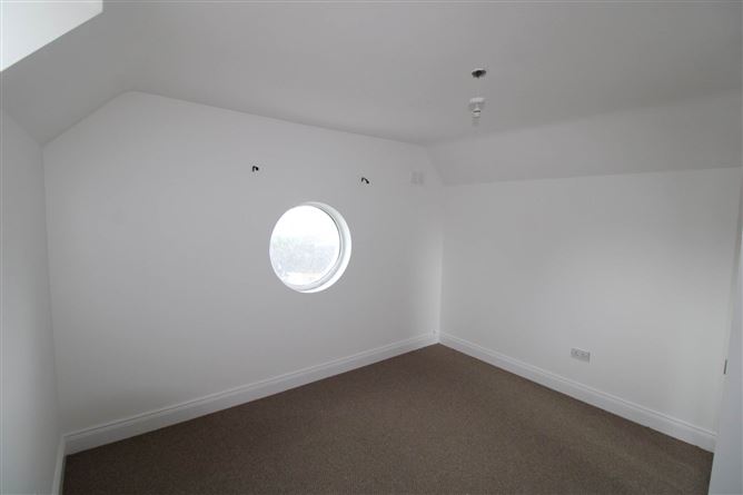 4 Strand Holiday Homes, Kilkee, County Clare