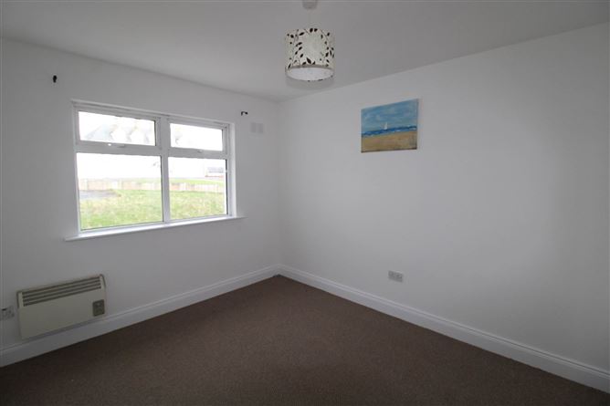 4 Strand Holiday Homes, Kilkee, County Clare