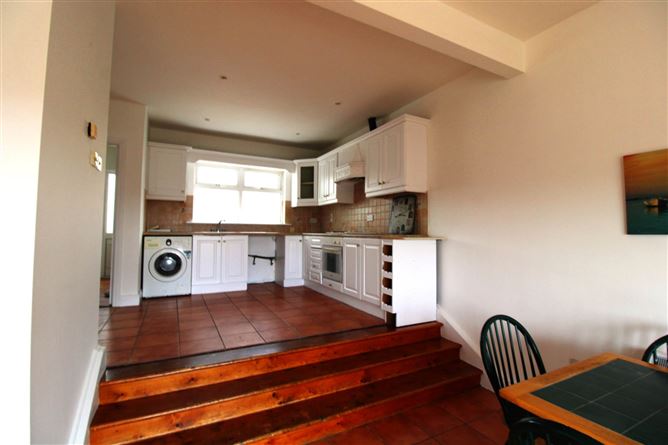 4 Strand Holiday Homes, Kilkee, County Clare