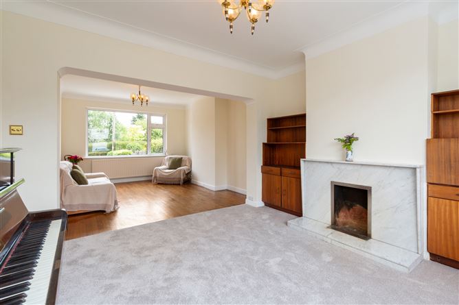 43 Clonkeen Drive, Dublin 18