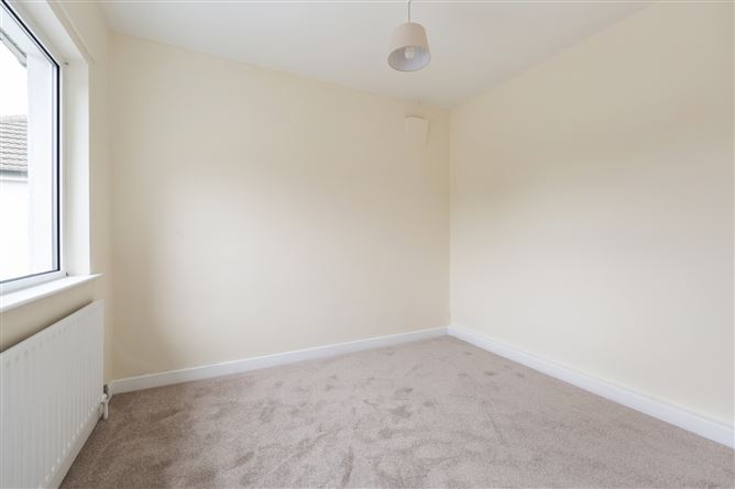 43 Clonkeen Drive, Dublin 18