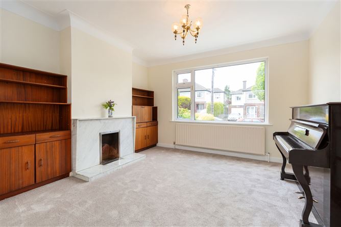 43 Clonkeen Drive, Dublin 18
