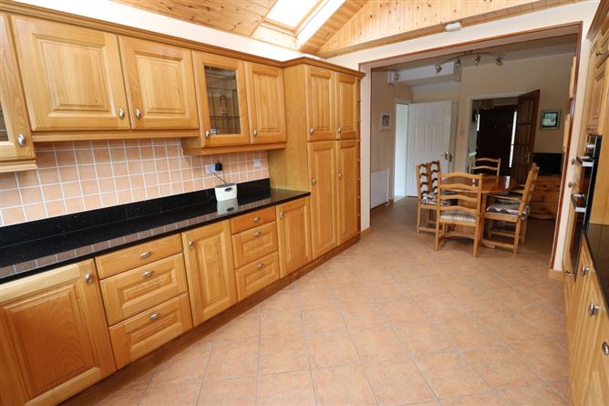 The Pines, 19 Forest Hill, Drogheda, Louth