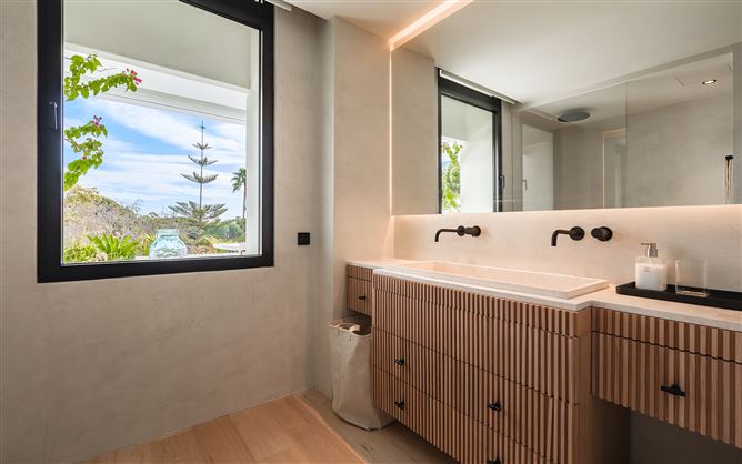 {name:Malaga, codeiso:MA}, Marbella, Marbella Golden Mile, Las Terrazas de Las Lomas, Spain - COSTA-01241P