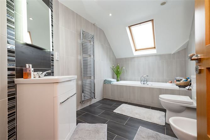 Photo 32 of 62 — 14 Cois Abhainn, Multyfarnham, Co. Westmeath, Mullingar