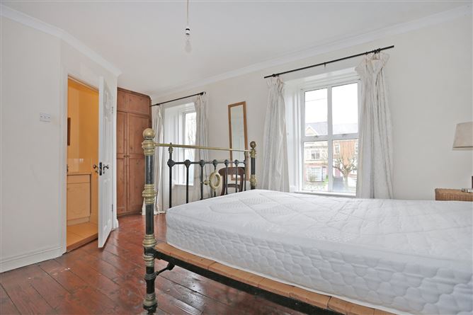 2 Mount Vincent Place, O'Connell Avenue, Limerick