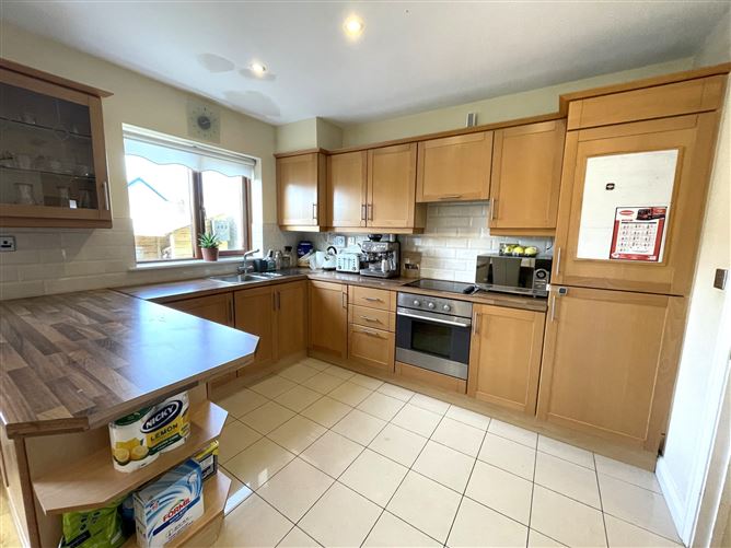 6 The View, Newtown Manor, Kill, Co. Kildare