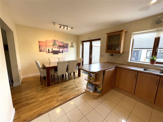 6 The View, Newtown Manor, Kill, Co. Kildare