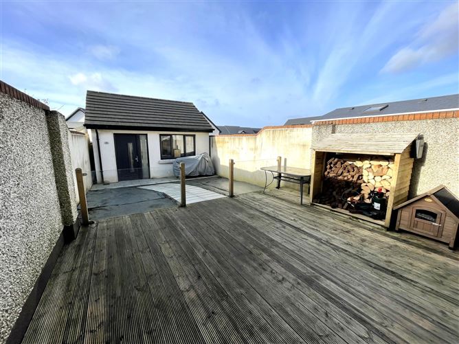 6 The View, Newtown Manor, Kill, Co. Kildare