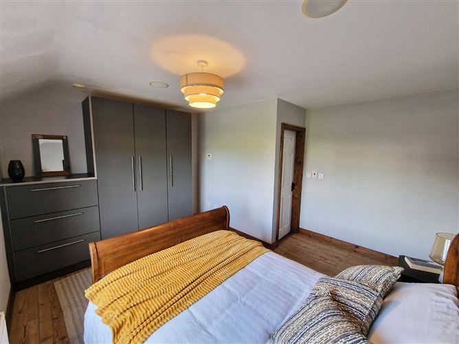 56 Acha Bhile, Lahinch Road, Ennis, Co. Clare