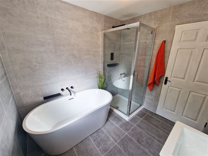 56 Acha Bhile, Lahinch Road, Ennis, Co. Clare