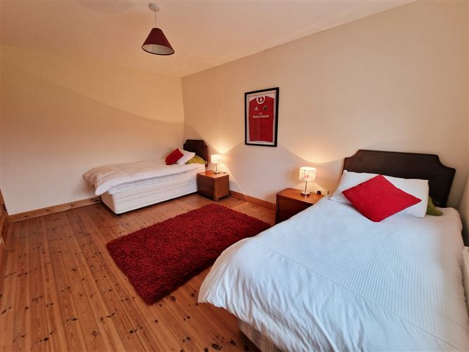 2 Clonboy Gardens, Church Street, Miltown Malbay, Co. Clare