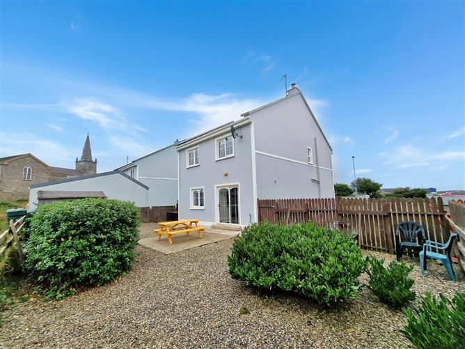 2 Clonboy Gardens, Church Street, Miltown Malbay, Co. Clare