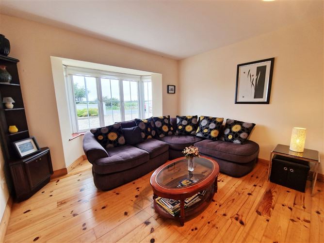 2 Clonboy Gardens, Church Street, Miltown Malbay, Co. Clare