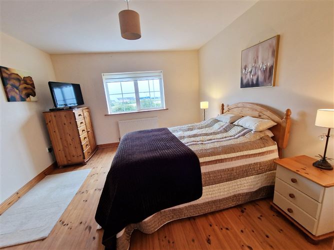 2 Clonboy Gardens, Church Street, Miltown Malbay, Co. Clare