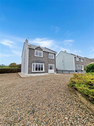 2 Clonboy Gardens, Church Street, Miltown Malbay, Co. Clare