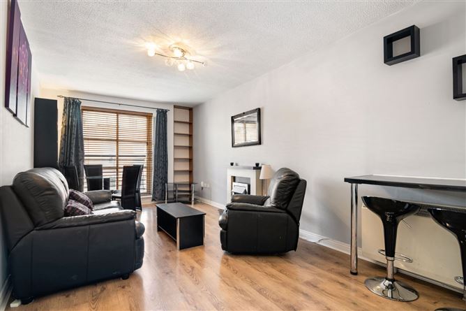 18 Craike House, Dean Court, Francis Street, Dublin 8