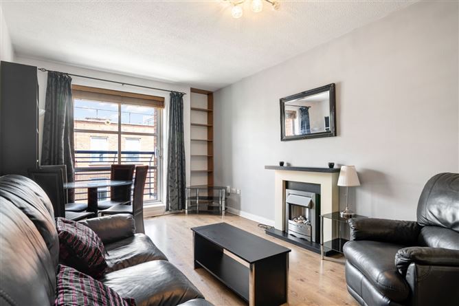 18 Craike House, Dean Court, Francis Street, Dublin 8