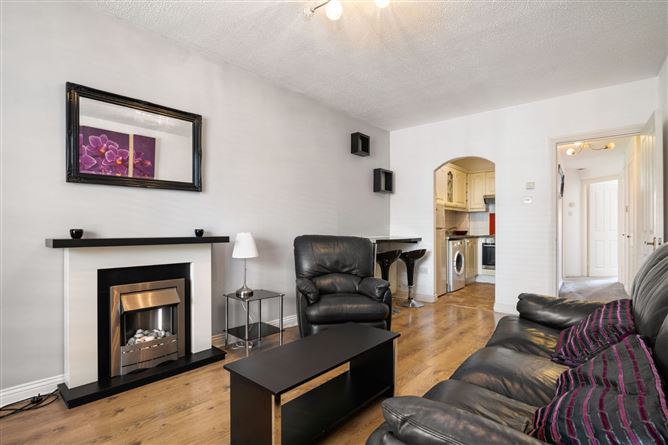 18 Craike House, Dean Court, Francis Street, Dublin 8