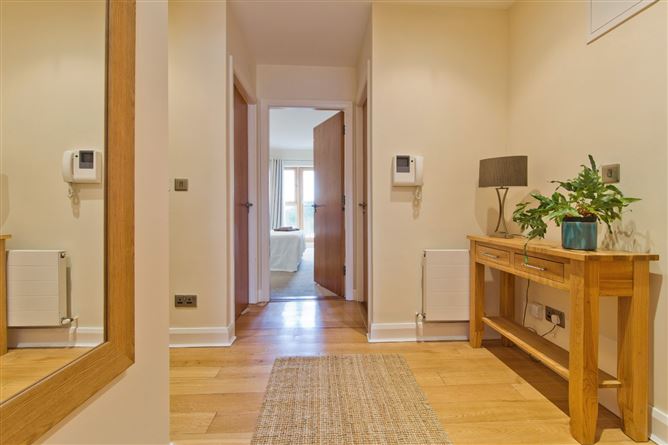 28 Merrion Hall, Mount Merrion Avenue, Blackrock, Co. Dublin