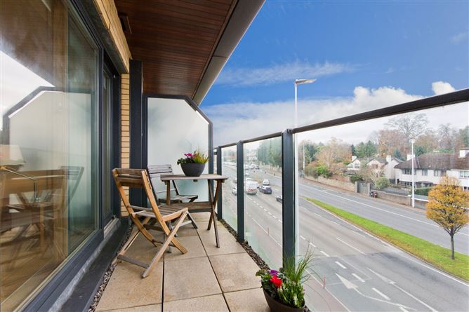 28 Merrion Hall, Mount Merrion Avenue, Blackrock, Co. Dublin