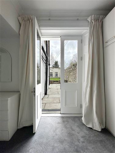 Flat 1, 37 Leeson Street Upper, Ballsbridge, Dublin 4