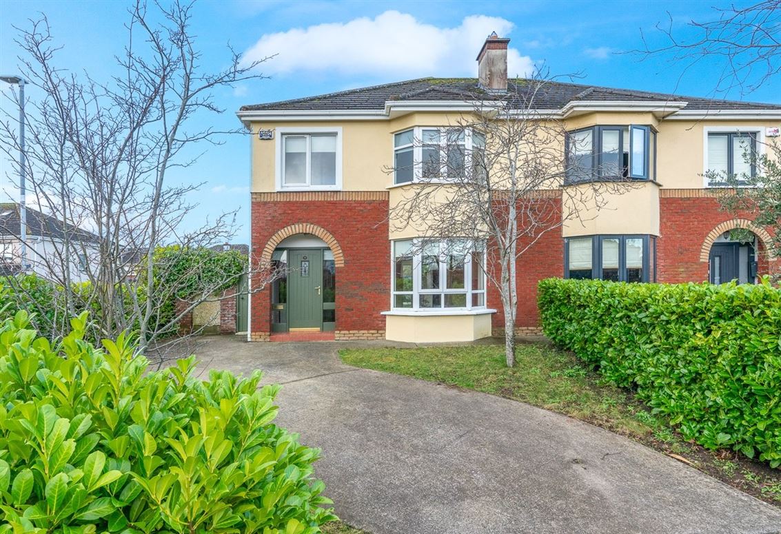 10 The Drive, Grange Manor, Lucan, County Dublin