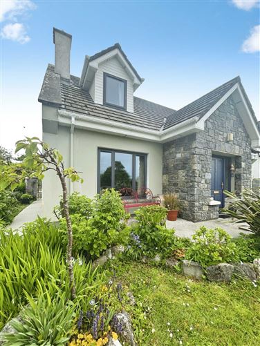 https://photos-a.propertyimages.ie/media/9/2/2/5000229/77601a28-3b0a-4a44-b31a-3d14e51efe78_l.jpg