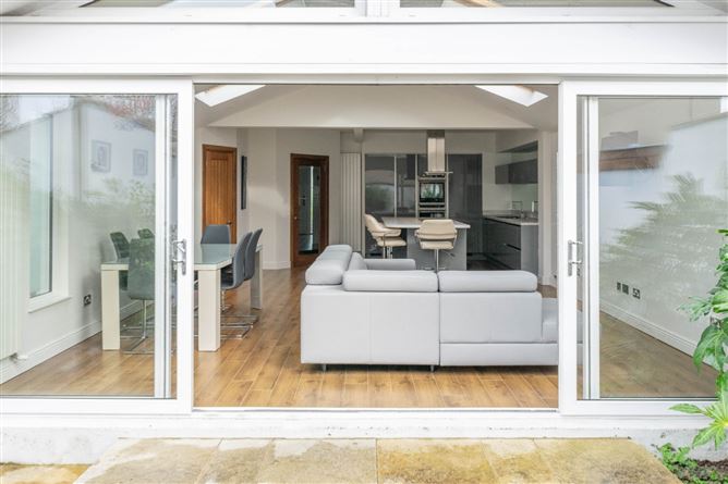 34 The Avenue, Woodpark, Ballinteer